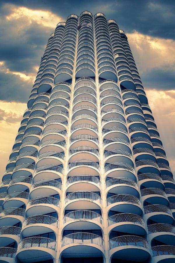 Augsburg Hotelturm Exteriör bild